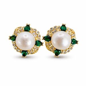 The Verona Pearl Studs
